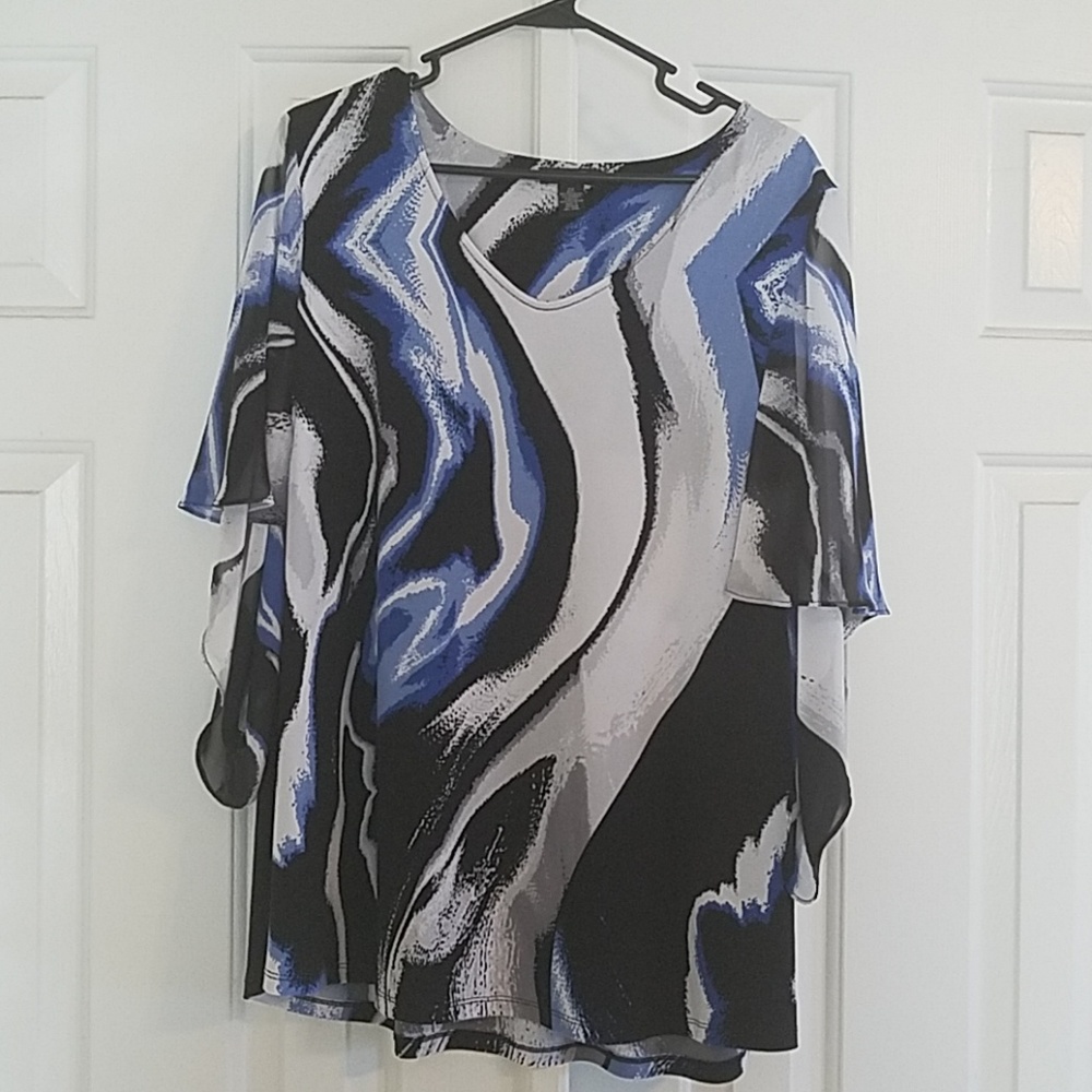 Short sleeved Alfani blouse